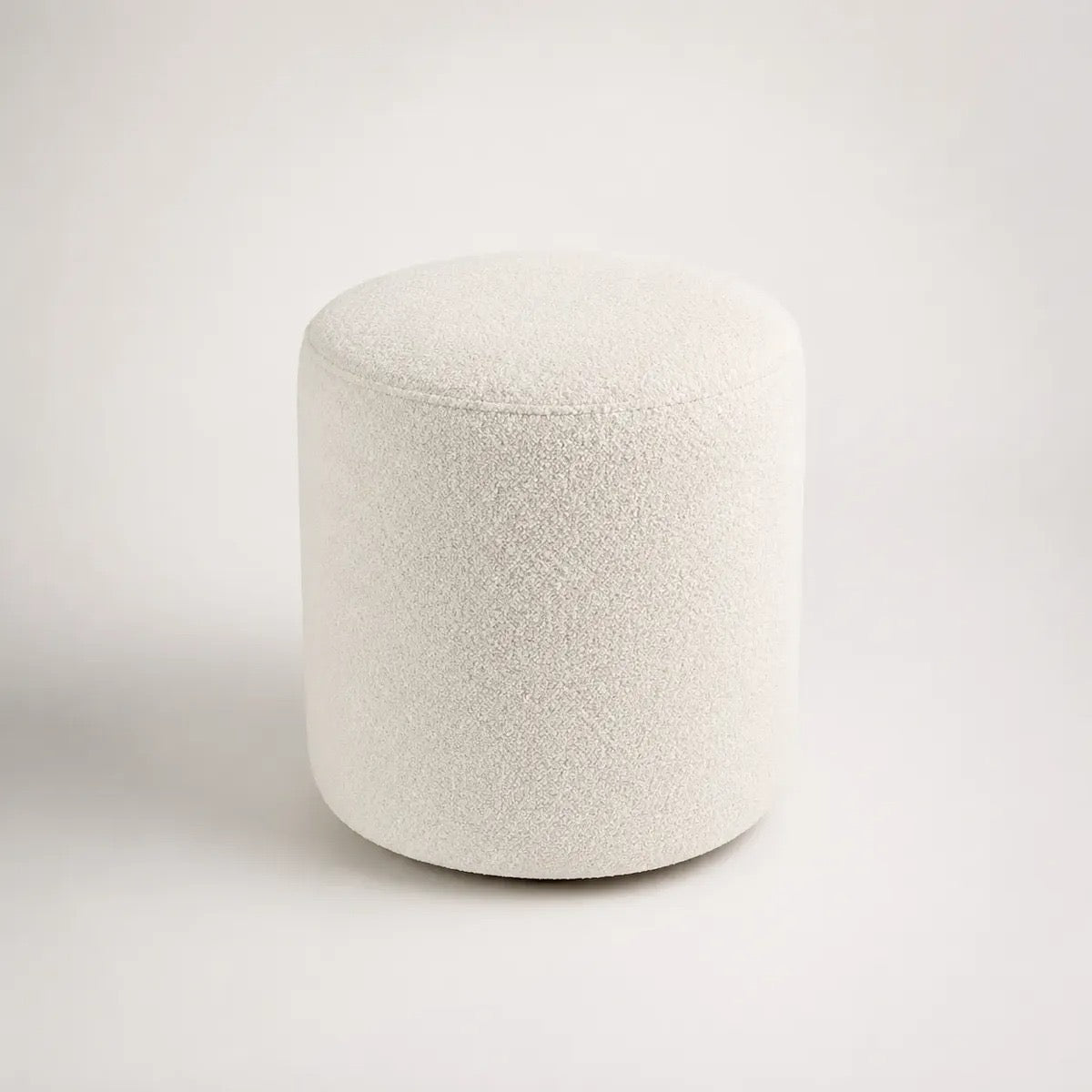 Puff Decorativo Redondo Orgânico 36x34 cm